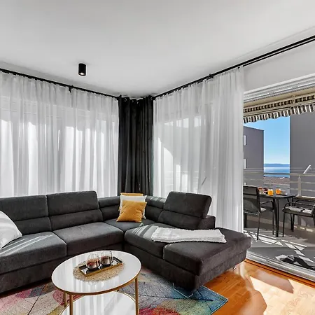 Sky Apartment *